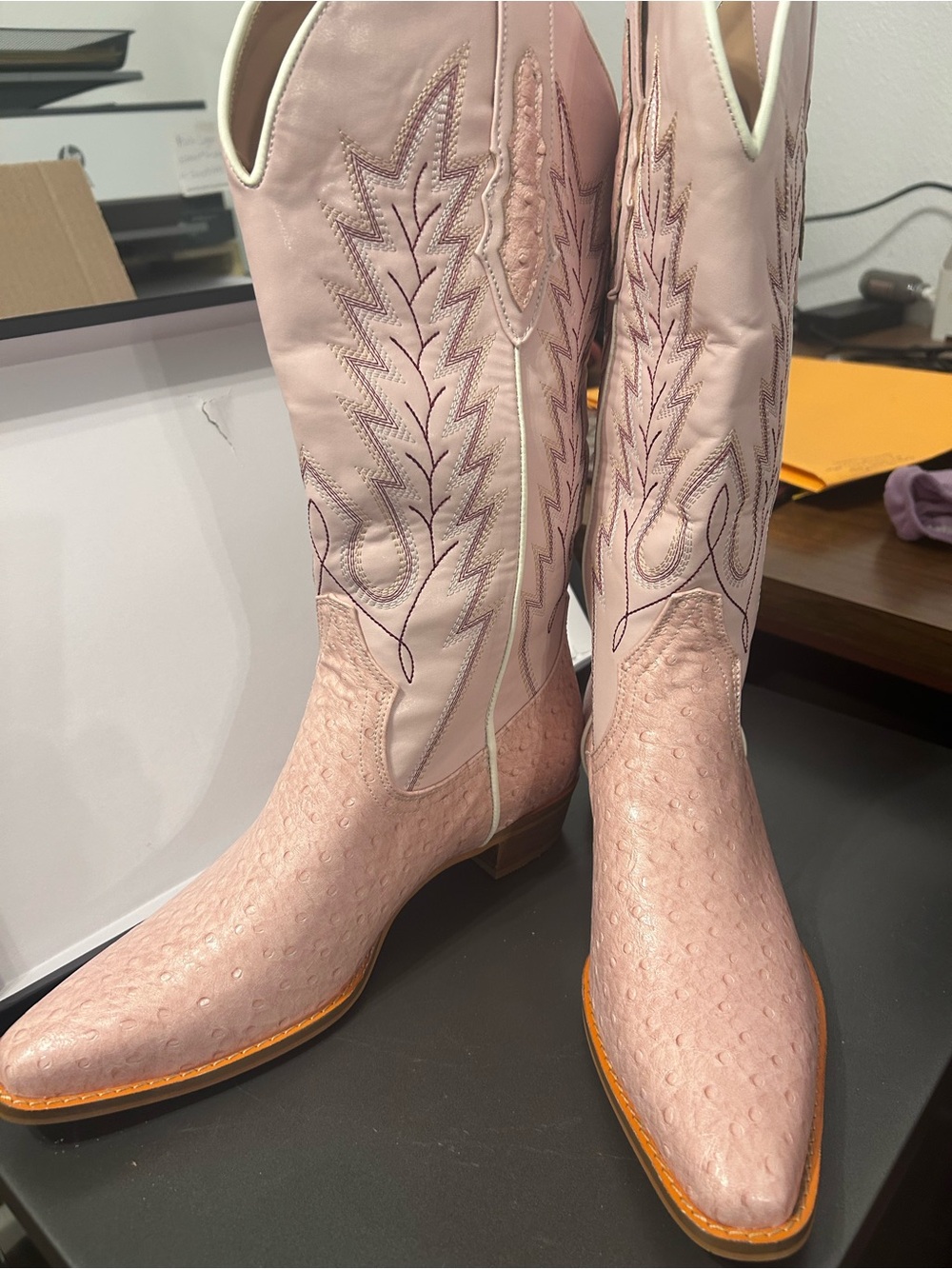 Women's Pink Cowboy Boots - Fashion Western Style